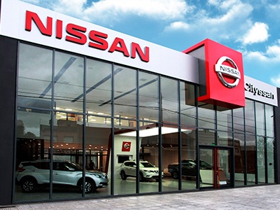 Nissan reabre su red concesionarios